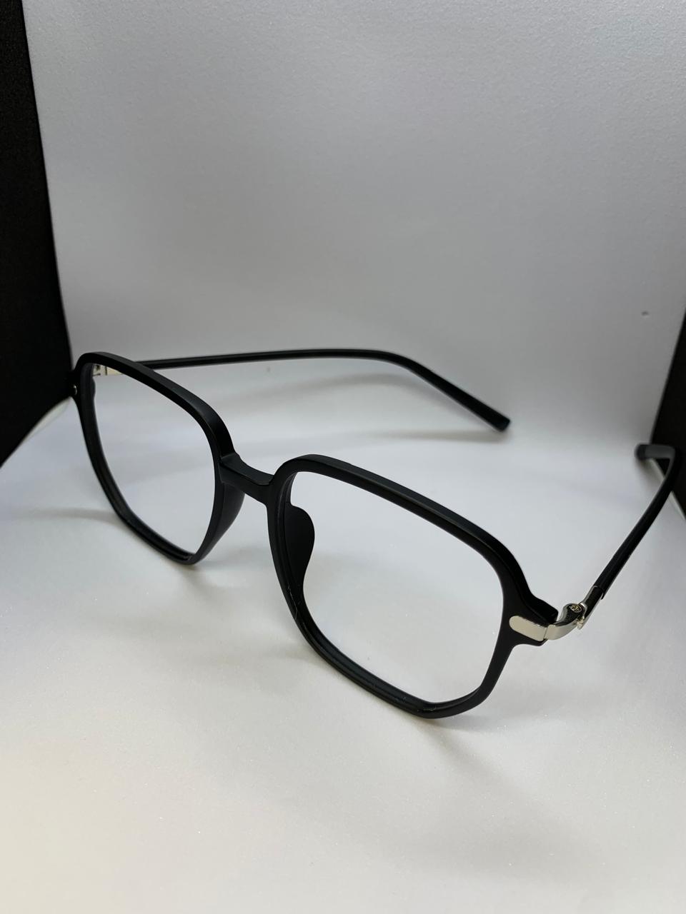 LEO ULTIMA BLACK